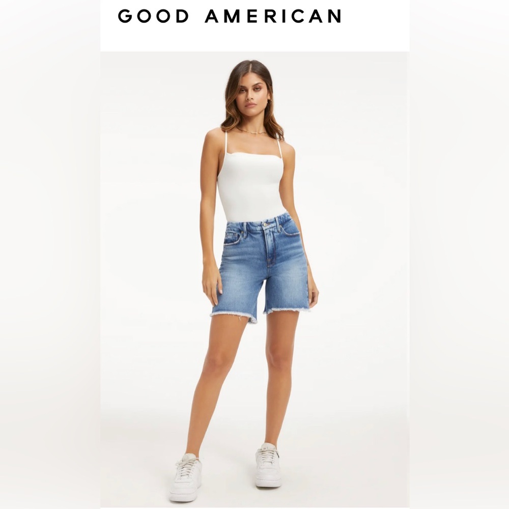 Good American Good Icon jean shorts size 10/30